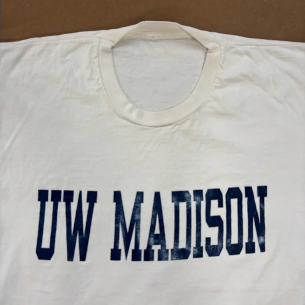 University of Wisconsin Madison short sleeve T-shirt, nicely worn in - Picture 2 of 7